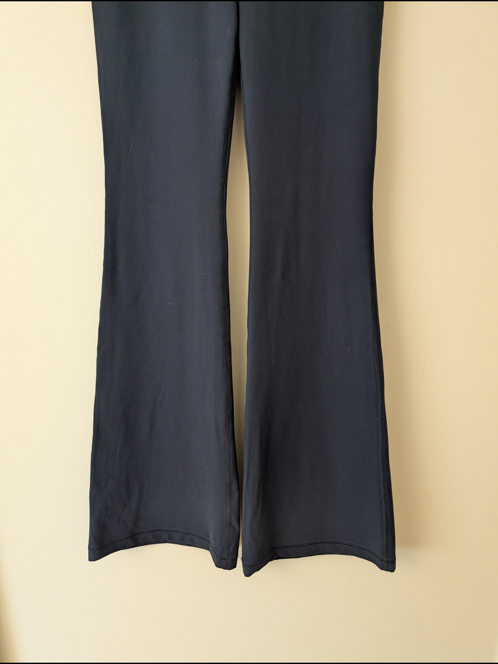 Aritzia TNA Womens Small Flared Leg Leggings Blue Activewear Workout Yoga Lounge - Picture 2 of 6